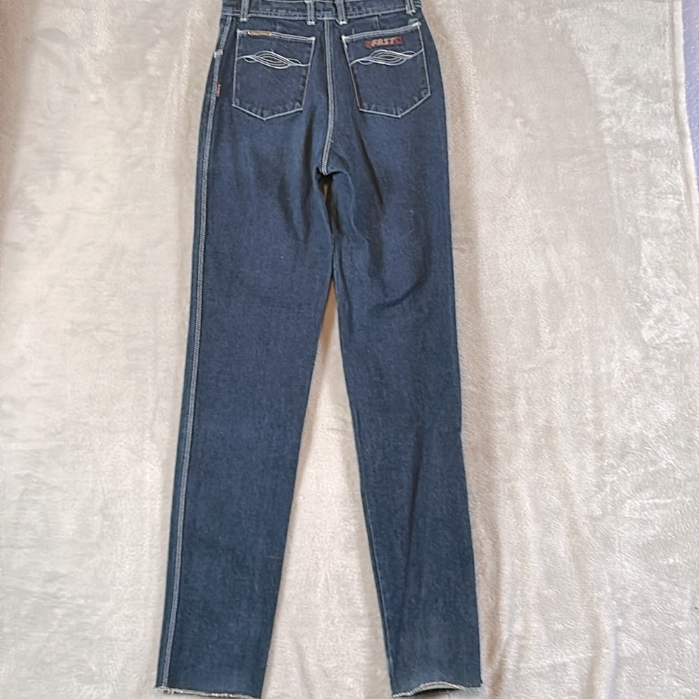 Vintage 80's Fast high rise Dark Wash Raw Hem Western Style straight Jeans Sz4-6